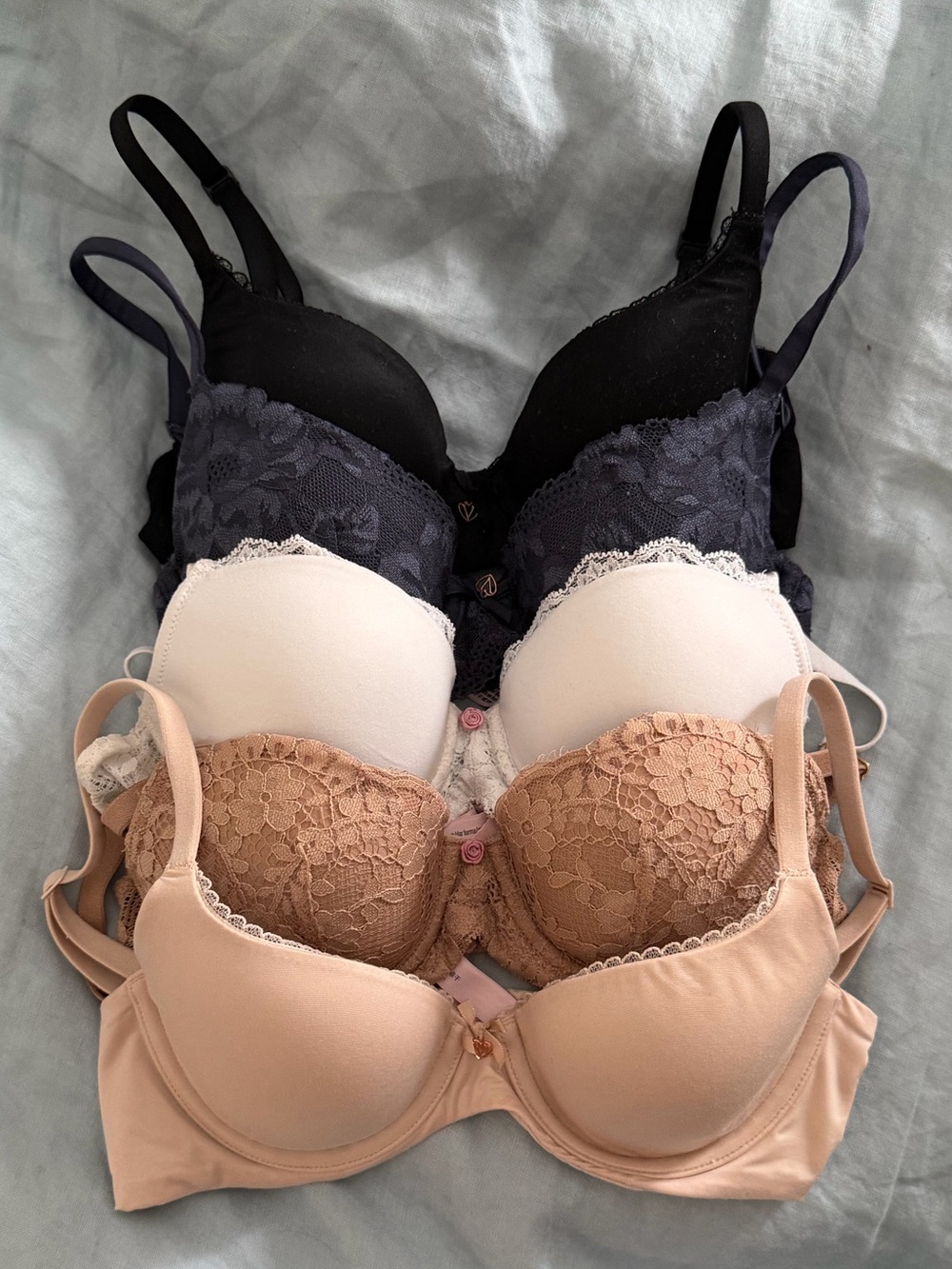 5 Victoria’s Secret Lace demi lightly padded bras - Nude/White/Beige/Navy/black